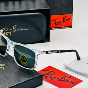 راي بان أفياتور: أناقة عصرية بلمسة شفافة