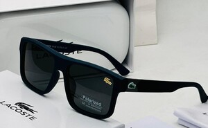 نظارة لاكوست