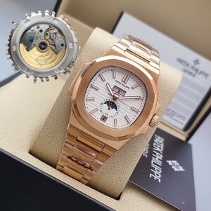 باتيك فيليب نوتيلوس أوتوماتيك - قويم القمري والتاريخ