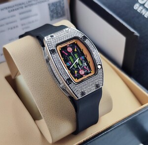 ساعة ريتشارد ميل  - ميناء اللوان