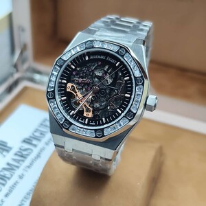 ساعة أوديمار بيغيه رويال أوك سكيلتون – اطار زركون اوتوماتيك