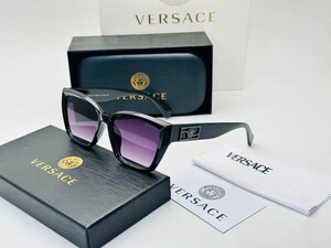 نظارة فيرساتشي ميدوسا بيربل