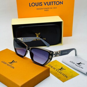 Sunglasses - Louis Vuitton