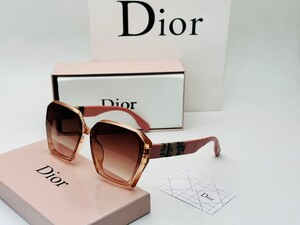 نظارة ديور روز براون