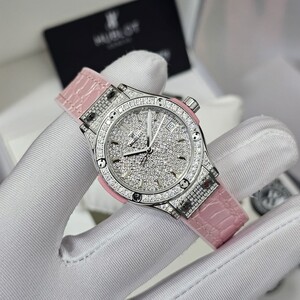 Hublot Fusion Watch - Modern Elegance with a Classic Touch