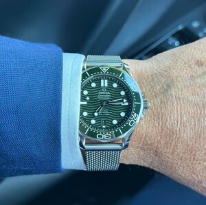 Omega Seamaster Automatic Watch - Classic Diving Elegance