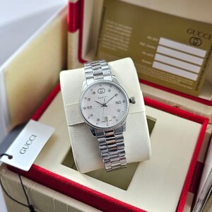 Gucci Classic Watch - Attractive Zircon Dial