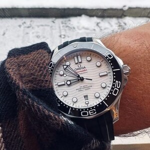 Omega Seamaster Watch - Rubber Strap Automatic