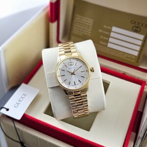 Gucci Classic Watch - Elegant Baton Dial