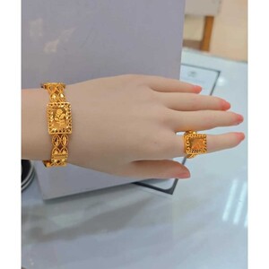 إسوارة زخارف دقيقة - بديل الذهب لا يسبب الحساسية لا يتغير لونه | Bracelet - Multicolor | المقاسات: 15-23 سم