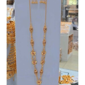 سلسال ملكي فاخر - بديل الذهب لا يسبب الحساسية لا يتغير لونه | Multicolor Necklace