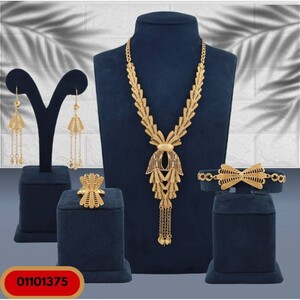 طقم أحجار ملونة - بديل الذهب لا يسبب الحساسية لا يتغير لونه | Silver Jewelry Set