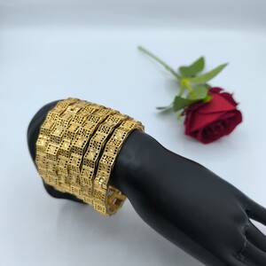 بناجر ملكي ذهبي فاخر - بديل الذهب لا يسبب الحساسية لا يتغير لونه | Gold Accessory