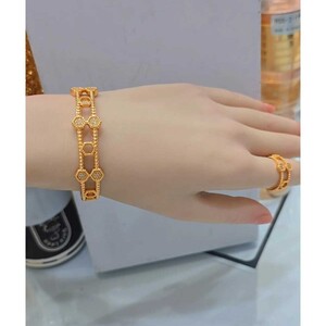إسوارة أحجار ملونة - بديل الذهب لا يسبب الحساسية لا يتغير لونه | Bracelet - Multicolor | المقاسات: 15-23 سم