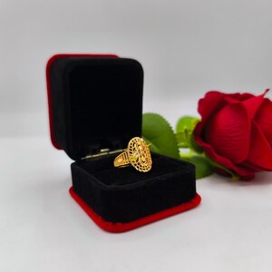 خاتم فضي كلاسيكي فاخر - بديل الذهب لا يسبب الحساسية لا يتغير لونه | Ring - Silver | المقاسات: 5-10