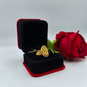 خاتم بديل الذهب دائري بتصميم زهري منقوش | Ring - لامع | المقاسات: 5-10